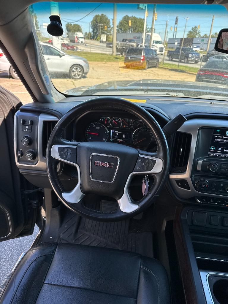 2018 GMC Sierra 2500HD SLT - Photo 9